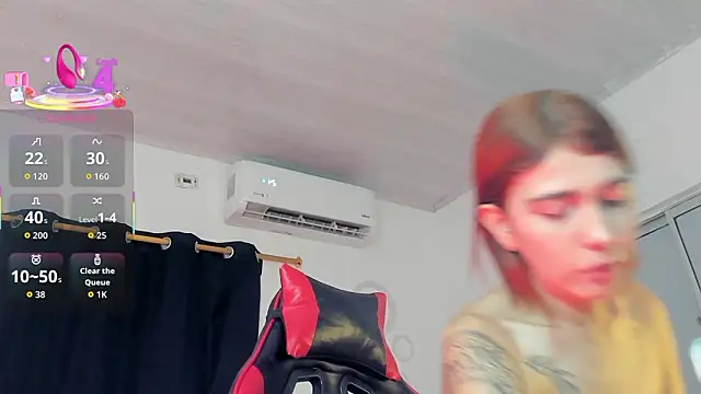 Nicol TransGirl online show from February 2026 02:44:02 AM