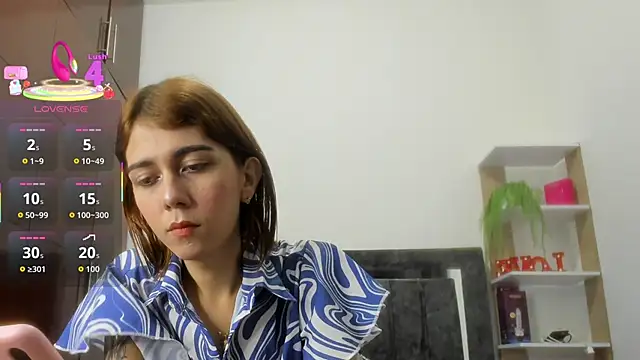 Nicol TransGirl online show from April 2026 04:58:01 AM