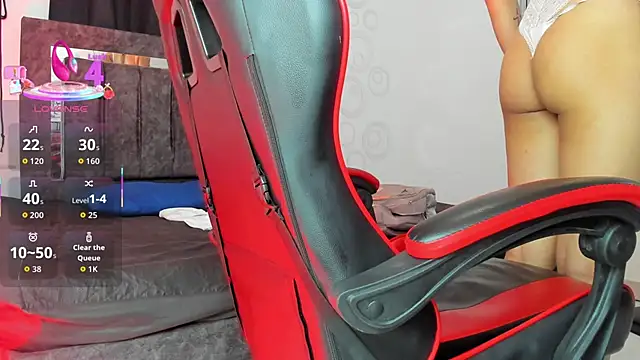 Nicol TransGirl online show from November 2025 04:12:01 AM