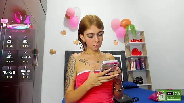Nicol TransGirl online show from May 2026 05:04:02 AM