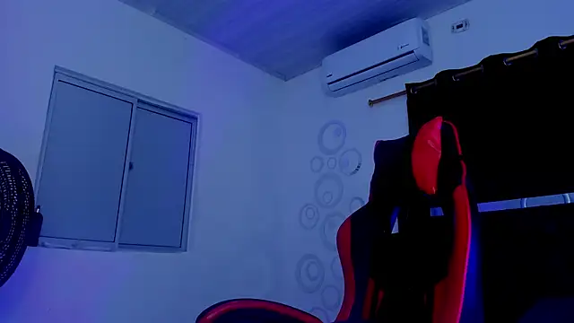 Nicol TransGirl online show from September 2025 04:16:01 AM