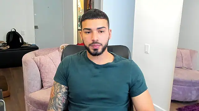 Snapshot of lorenzo_blanc chatting on February 2025 08:25:02 PM lorenzo blanc online show from February 2025 08:25:02 PM