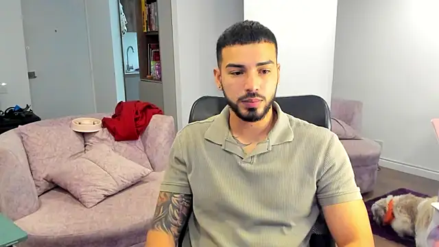 Snapshot of lorenzo_blanc chatting on February 2025 10:53:01 PM lorenzo blanc online show from February 2025 10:53:01 PM