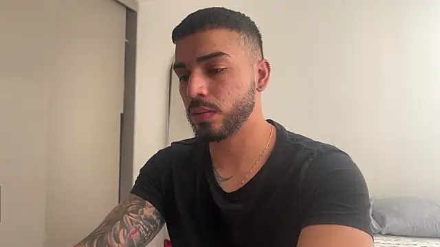 Snapshot of lorenzo_blanc chatting on February 2025 09:58:01 PM lorenzo blanc online show from February 2025 09:58:01 PM