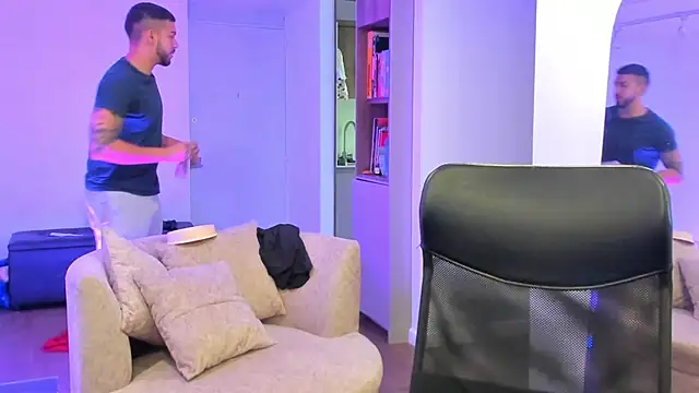 Snapshot of lorenzo_blanc chatting on February 2025 12:54:02 AM lorenzo blanc online show from February 2025 12:54:02 AM