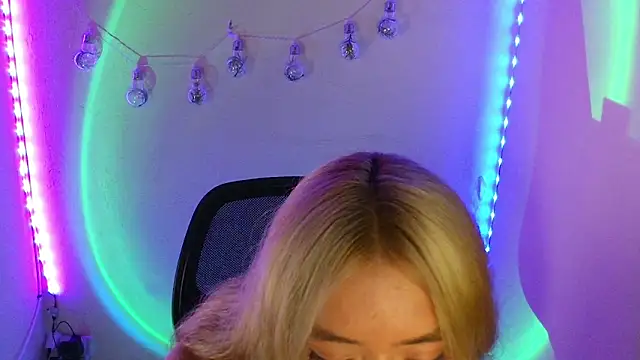 Snapshot of Lya1_ch chatting on February 2026 09:36:02 PM Lya1 ch online show from February 2026 09:36:02 PM