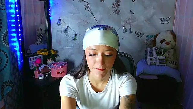 Lya1 ch online show from March 2025 11:02:02 PM