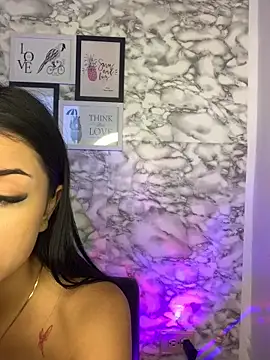 Snapshot of Miss_karol chatting on November 2025 06:40:02 PM Miss karol online show from November 2025 06:40:02 PM