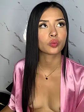 Snapshot of Miss_karol chatting on February 2025 08:53:02 PM Miss karol online show from February 2025 08:53:02 PM