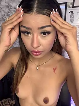 Miss karol online show from April 2026 08:21:01 PM