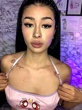 Snapshot of Miss_karol chatting on November 2025 02:15:01 AM Miss karol online show from November 2025 02:15:01 AM