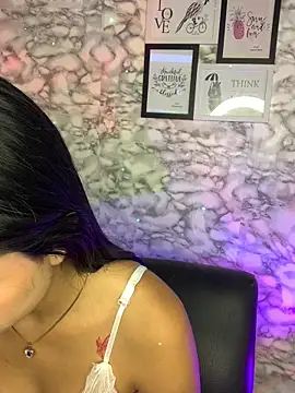 Snapshot of Miss_karol chatting on November 2025 07:47:01 PM Miss karol online show from November 2025 07:47:01 PM