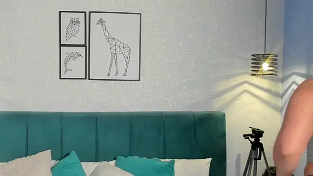 ninna curly online show from December 2025 05:10:01 AM