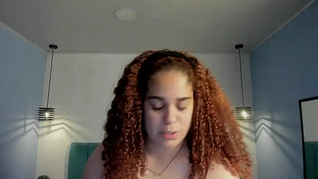 Snapshot of ninna_curly chatting on November 2025 09:40:01 PM ninna curly online show from November 2025 09:40:01 PM