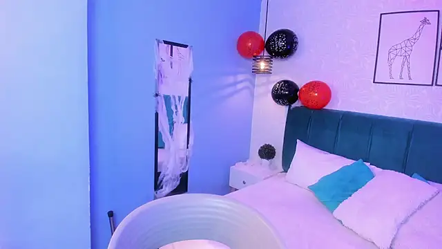 Snapshot of ninna_curly chatting on October 2025 04:44:02 AM ninna curly online show from October 2025 04:44:02 AM