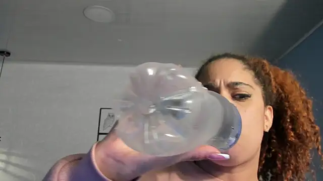 ninna curly online show from June 2026 03:23:01 AM