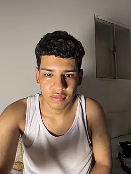 Santiago-Thompson online show from November 2025 06:45:02 AM