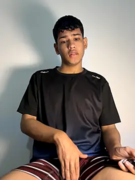 Santiago-Thompson online show from December 2025 06:47:01 PM