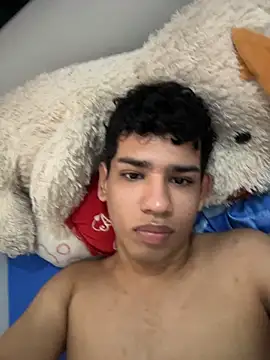 Santiago-Thompson online show from December 2025 07:37:02 PM