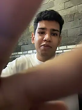 Santiago-Thompson online show from November 2025 11:37:02 PM