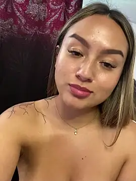 Snapshot of Iam_Cassi chatting on February 2025 08:32:02 PM Iam Cassi online show from February 2025 08:32:02 PM