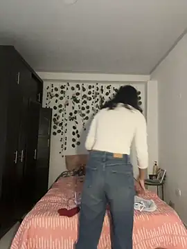 Snapshot of LiLy_kIndly chatting on November 2025 08:46:02 PM LiLy kIndly online show from November 2025 08:46:02 PM