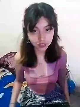 Snapshot of LiLy_kIndly chatting on February 2025 12:58:02 AM LiLy kIndly online show from February 2025 12:58:02 AM