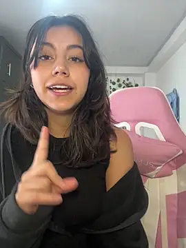 Snapshot of LiLy_kIndly chatting on October 2025 06:53:01 PM LiLy kIndly online show from October 2025 06:53:01 PM