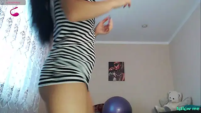 Kriss brunette 5 online show from September 2025 08:42:01 AM