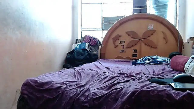 nakedlima online show from February 2026 05:02:01 PM