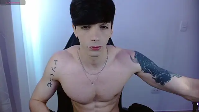 H3ll B0I online show from February 2026 04:29:01 PM