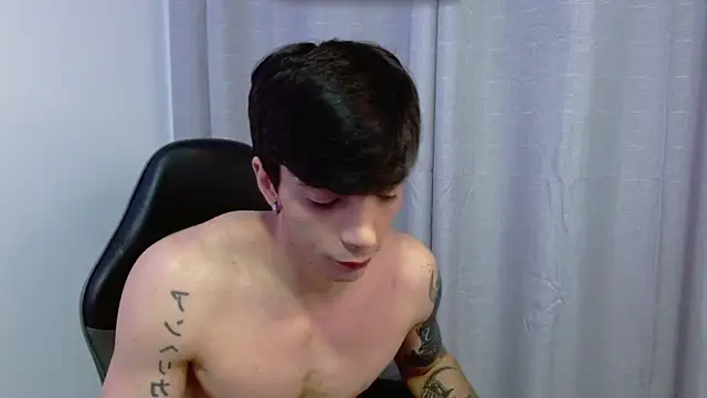 H3ll B0I online show from September 2025 04:19:02 AM