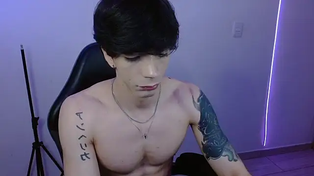 H3ll B0I online show from February 2026 05:50:01 AM