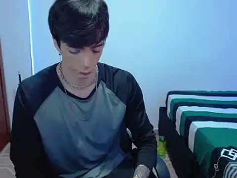 H3ll B0I online show from March 2025 02:08:02 AM