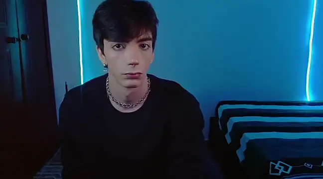 H3ll B0I online show from March 2025 02:48:01 AM