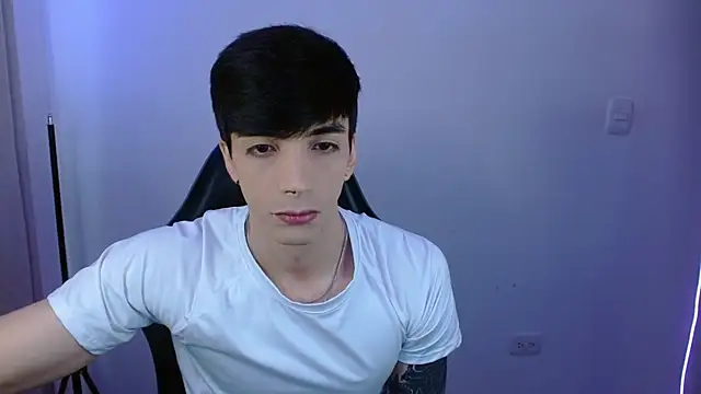 H3ll B0I online show from February 2026 03:54:01 PM