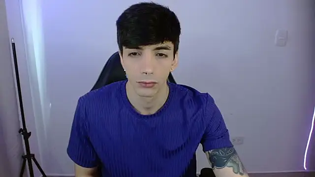 H3ll B0I online show from February 2026 03:42:01 PM