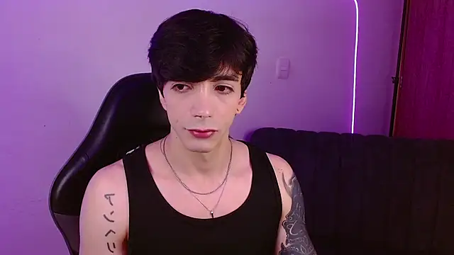 H3ll B0I online show from May 2026 06:11:02 AM