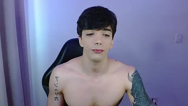 H3ll B0I online show from April 2026 11:39:01 AM