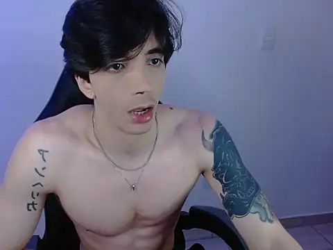 H3ll B0I online show from January 2026 09:29:01 PM