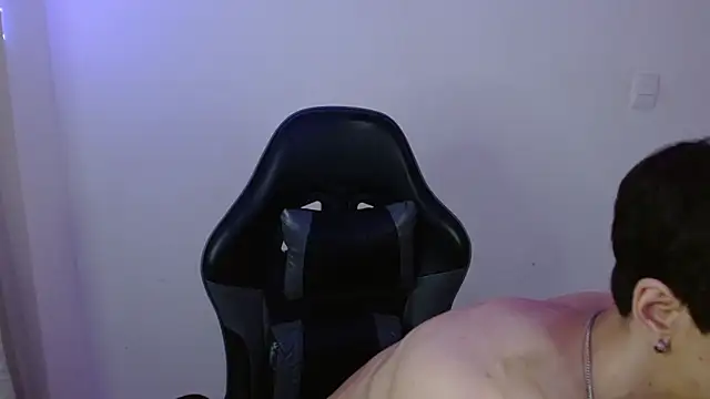 H3ll B0I online show from February 2026 08:16:02 AM