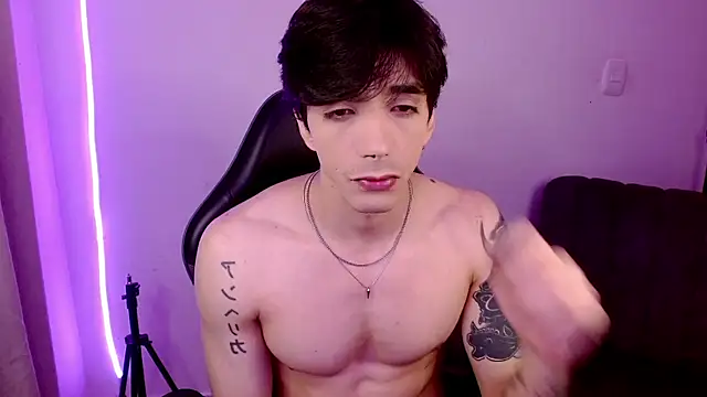 H3ll B0I online show from May 2026 06:09:02 AM