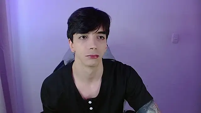 H3ll B0I online show from April 2026 11:01:01 AM