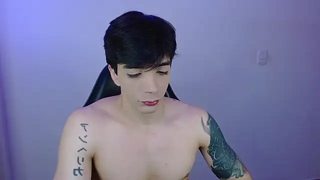 H3ll B0I online show from April 2026 12:26:02 AM