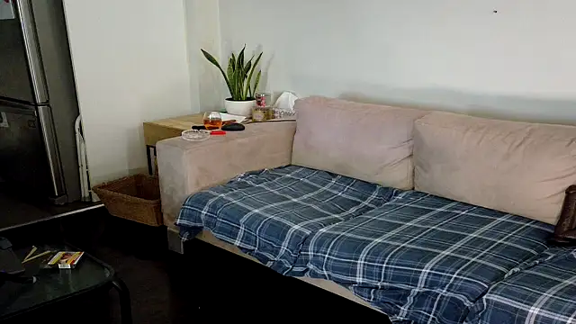 FreckleFaceBeauty online show from March 2026 09:33:02 PM