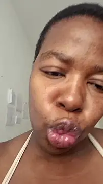 Snapshot of Africanbustylady chatting on October 2025 07:31:02 AM Africanbustylady online show from October 2025 07:31:02 AM