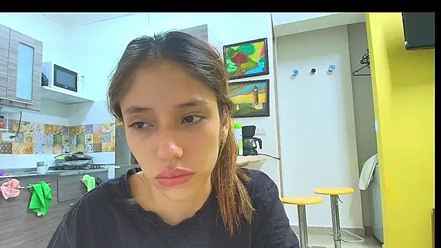 Alaiapink online show from May 2026 12:04:01 PM