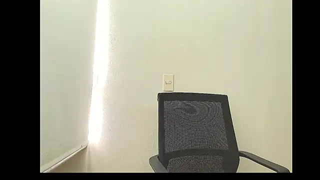 Alaiapink online show from April 2026 04:43:02 PM