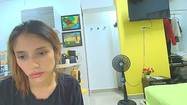 Alaiapink online show from May 2026 01:35:02 AM