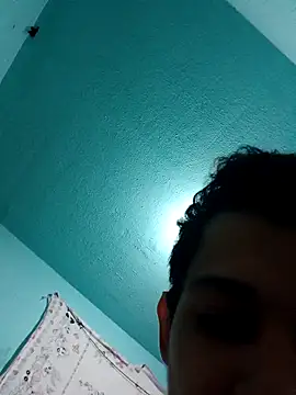 Snapshot of alansouzaa_99 chatting on March 2026 05:48:01 AM alansouzaa 99 online show from March 2026 05:48:01 AM